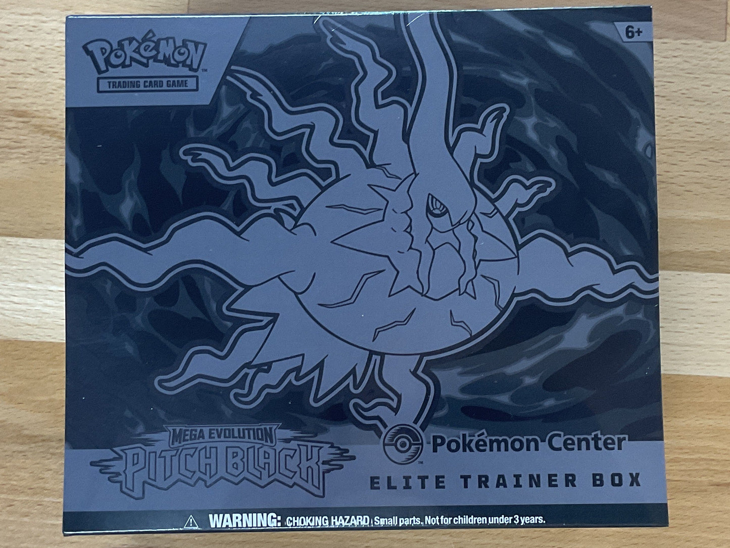 Pitch Black Pokémon Center Elite Trainer Box